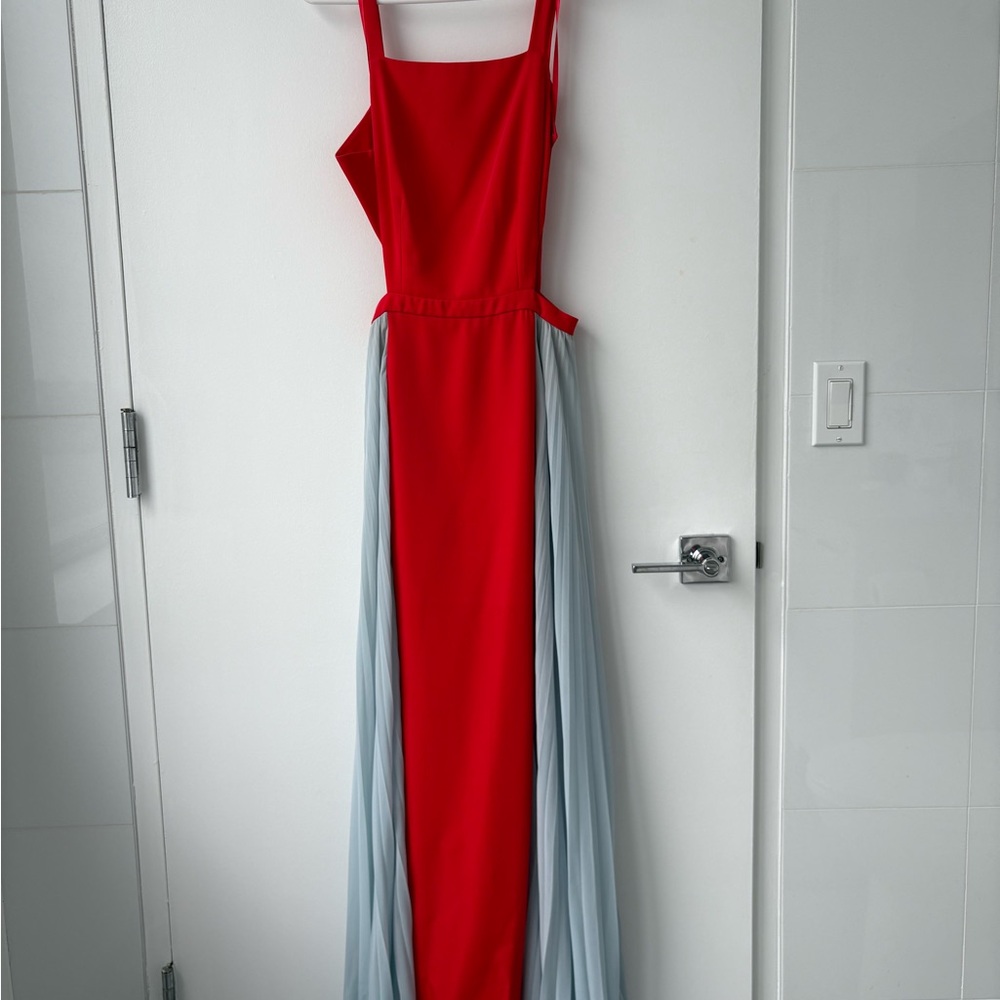 BCBGMaxAzria Red and Light Blue backless Sheath Dress